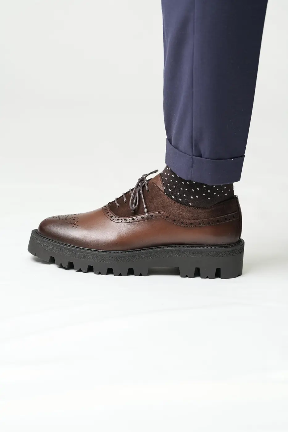 Brown Leather Brogue Shoes for Men — photograph 3