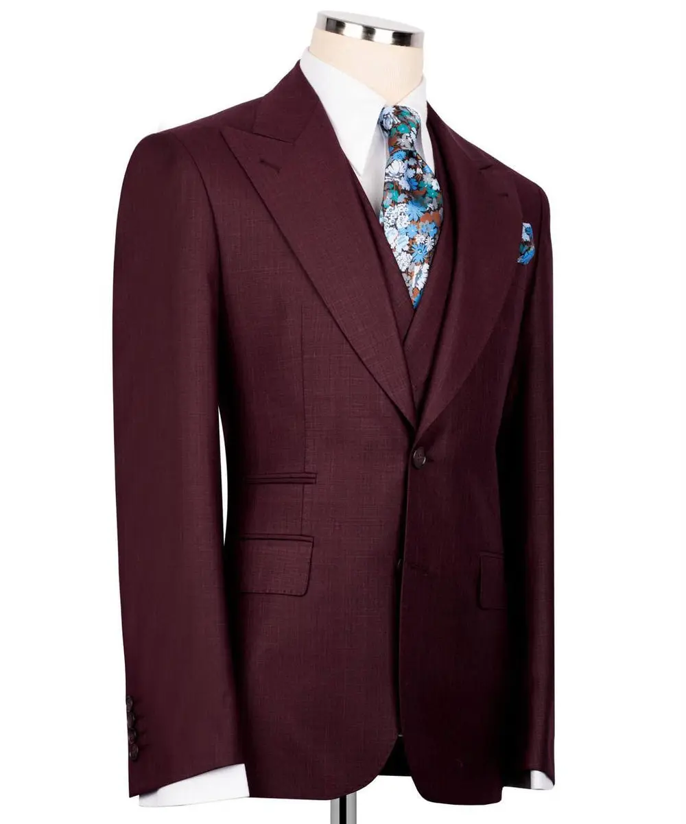 Classic 3-Piece Burgundy Suit Set for Men — photograph 4