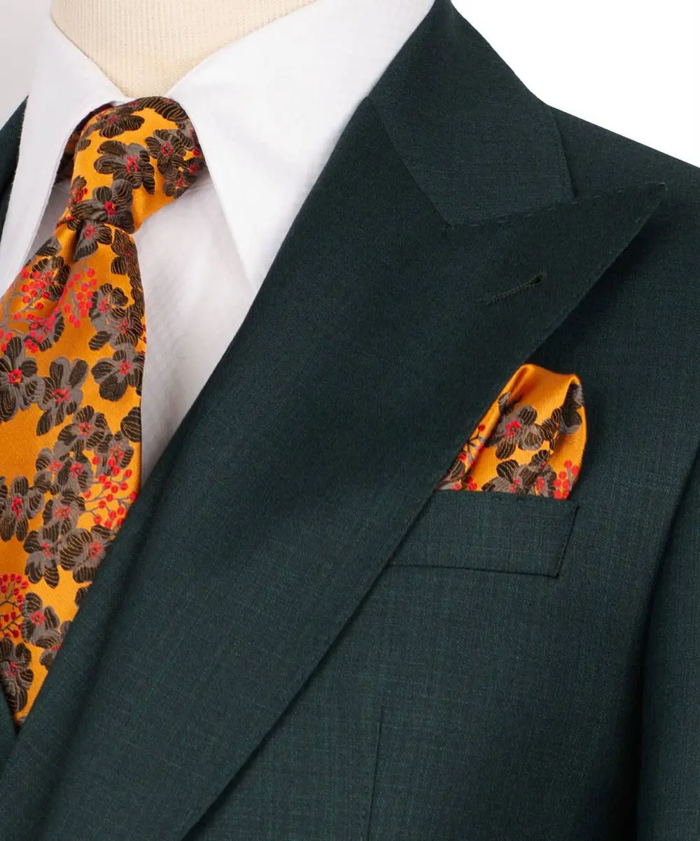 Classic 3-Piece Green Suit Set for Men — photograph 3