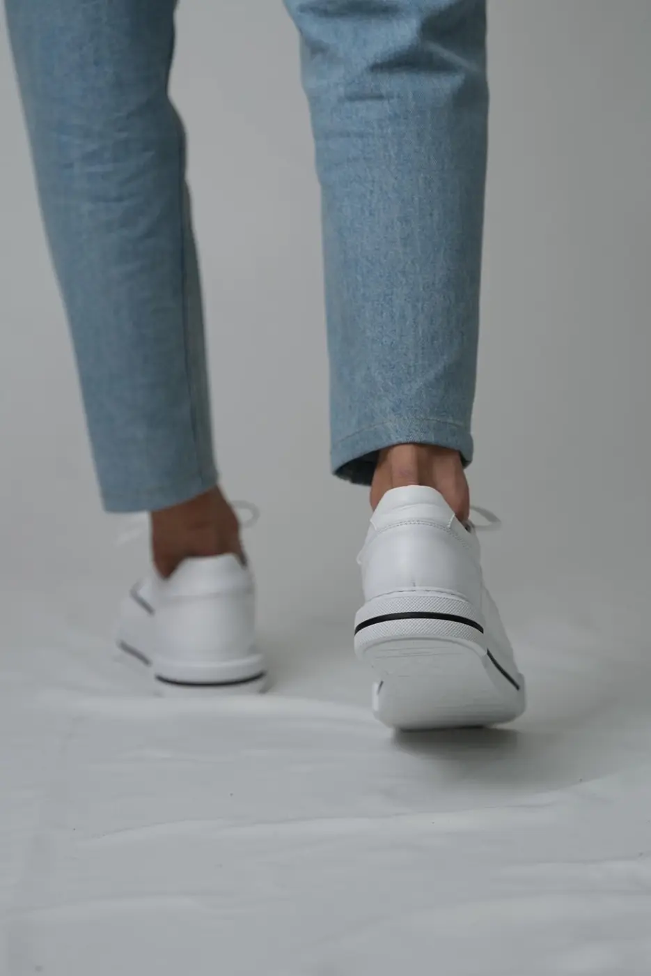 Genuine Leather Men’s White Sneakers — photograph 3