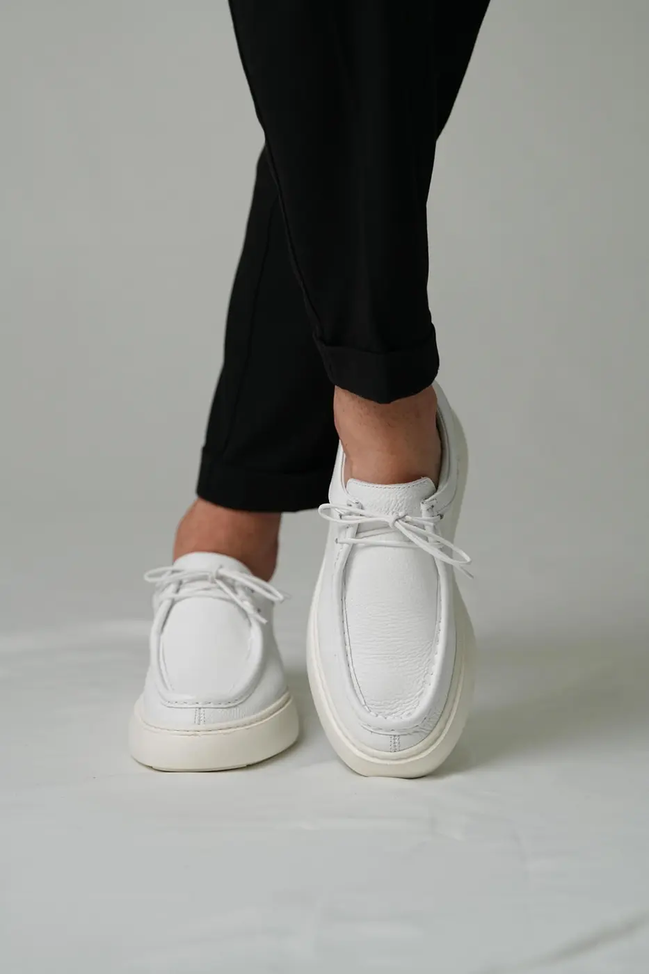 Men’s Casual Leather White Shoes-Casandra — photograph 1