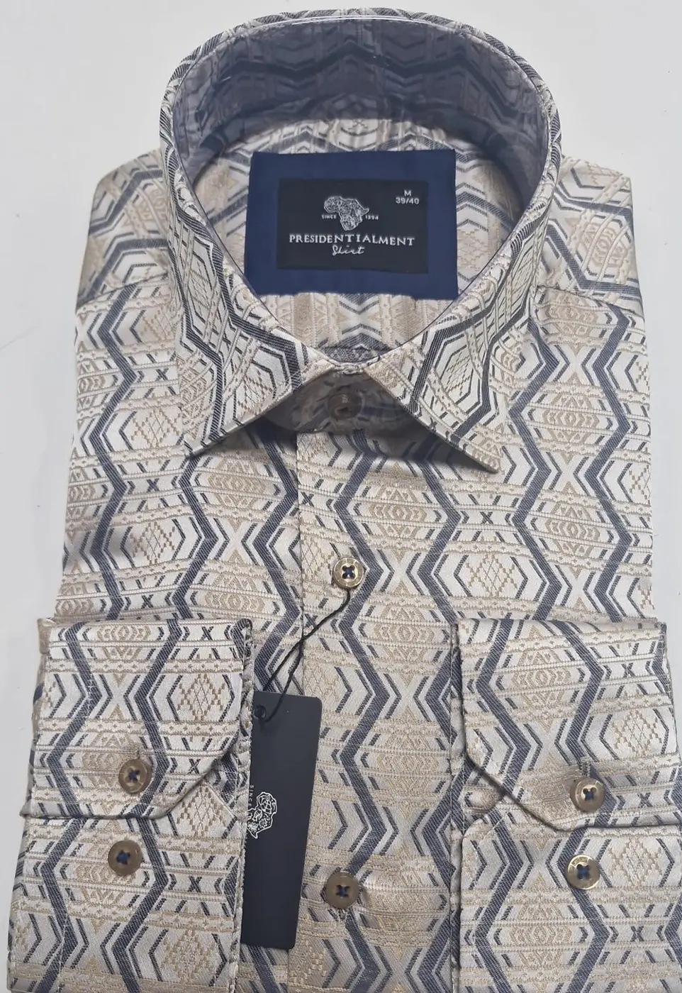 Men’s Patterned Dress Shirt Beige — photograph 2