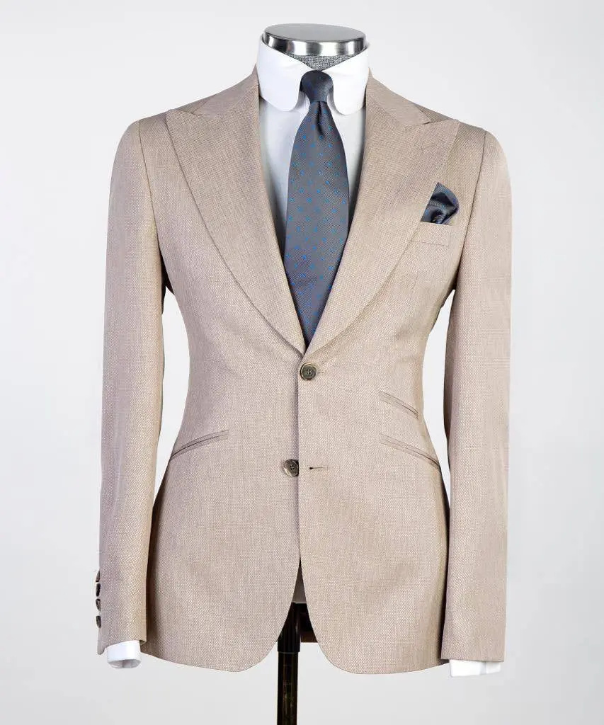 Men's 3 Piece Classic Cream/Beige Suit — photograph 4