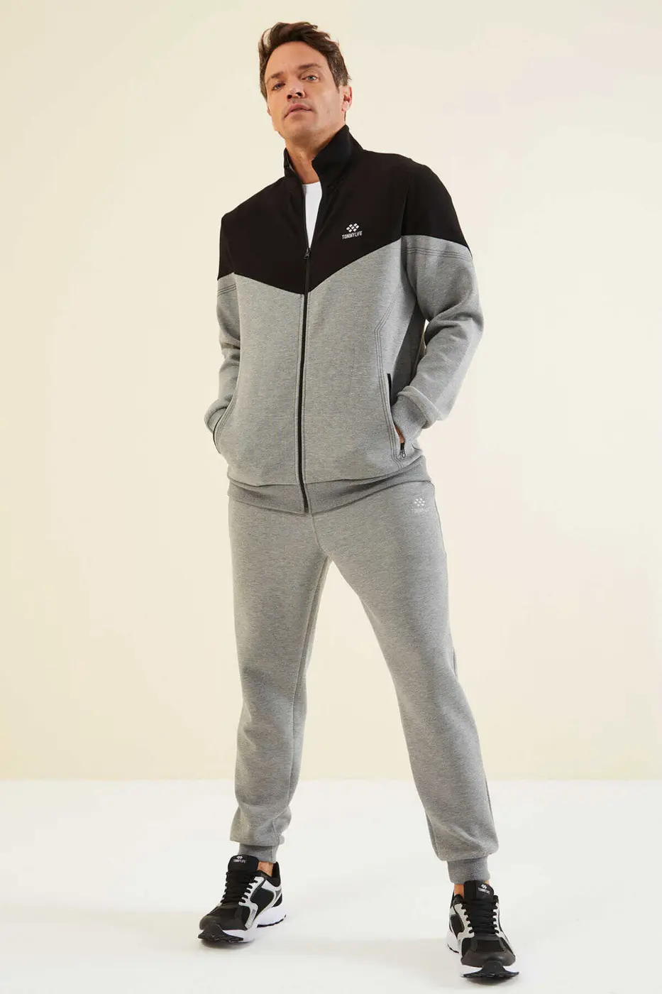 Men's Grey-Black-Colour-Block-Jogger-Tracksuit Set — photograph 6