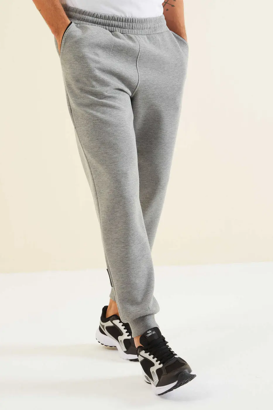 Men's Grey-Black-Colour-Block-Jogger-Tracksuit Set — photograph 8
