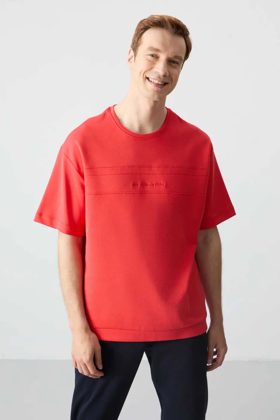 Men's-Red-Navy-Short Sleeve-Tracksuit Set — photograph 4