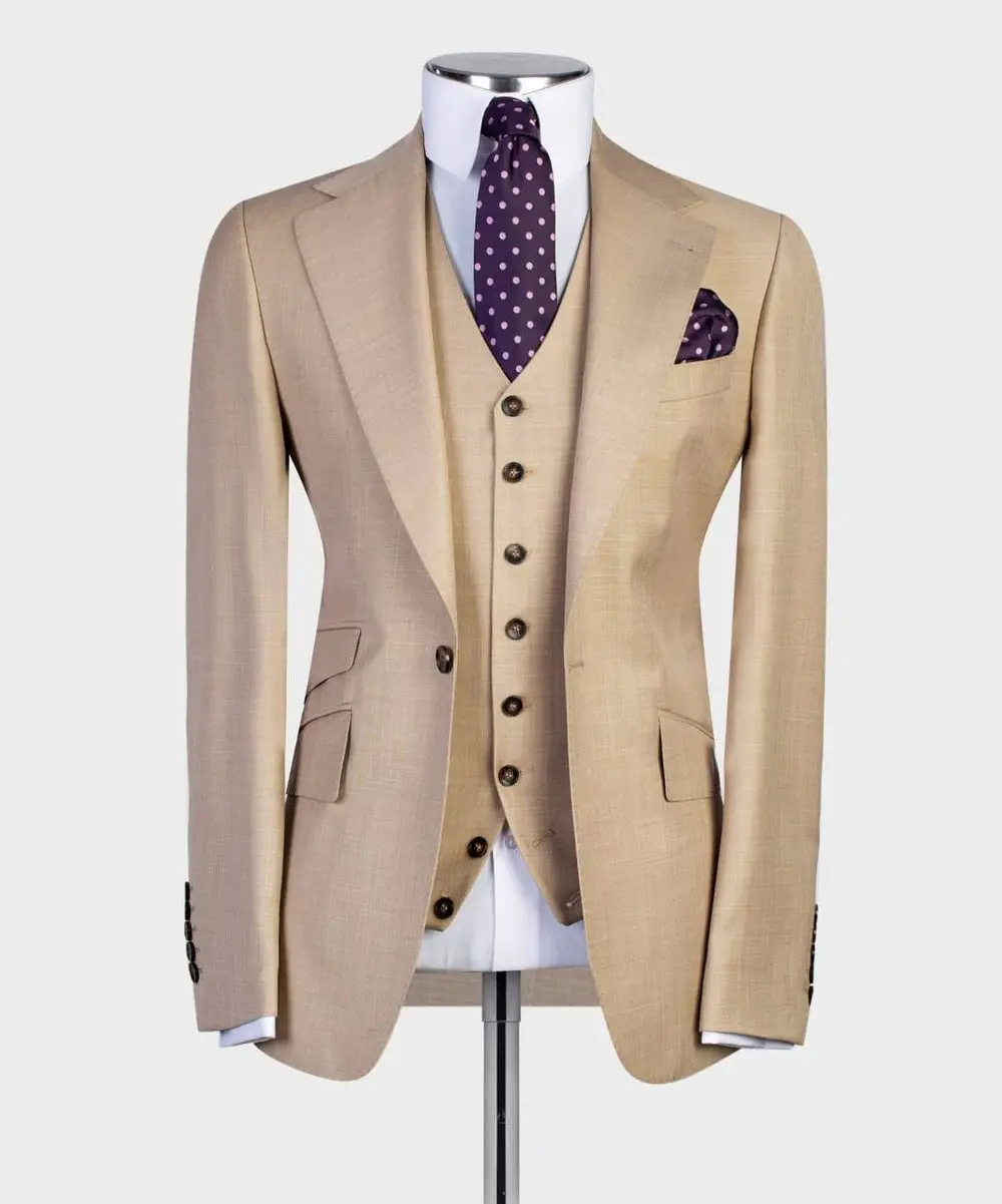 Men's 3 Piece Beige/Cream Classic Suit — photograph 1