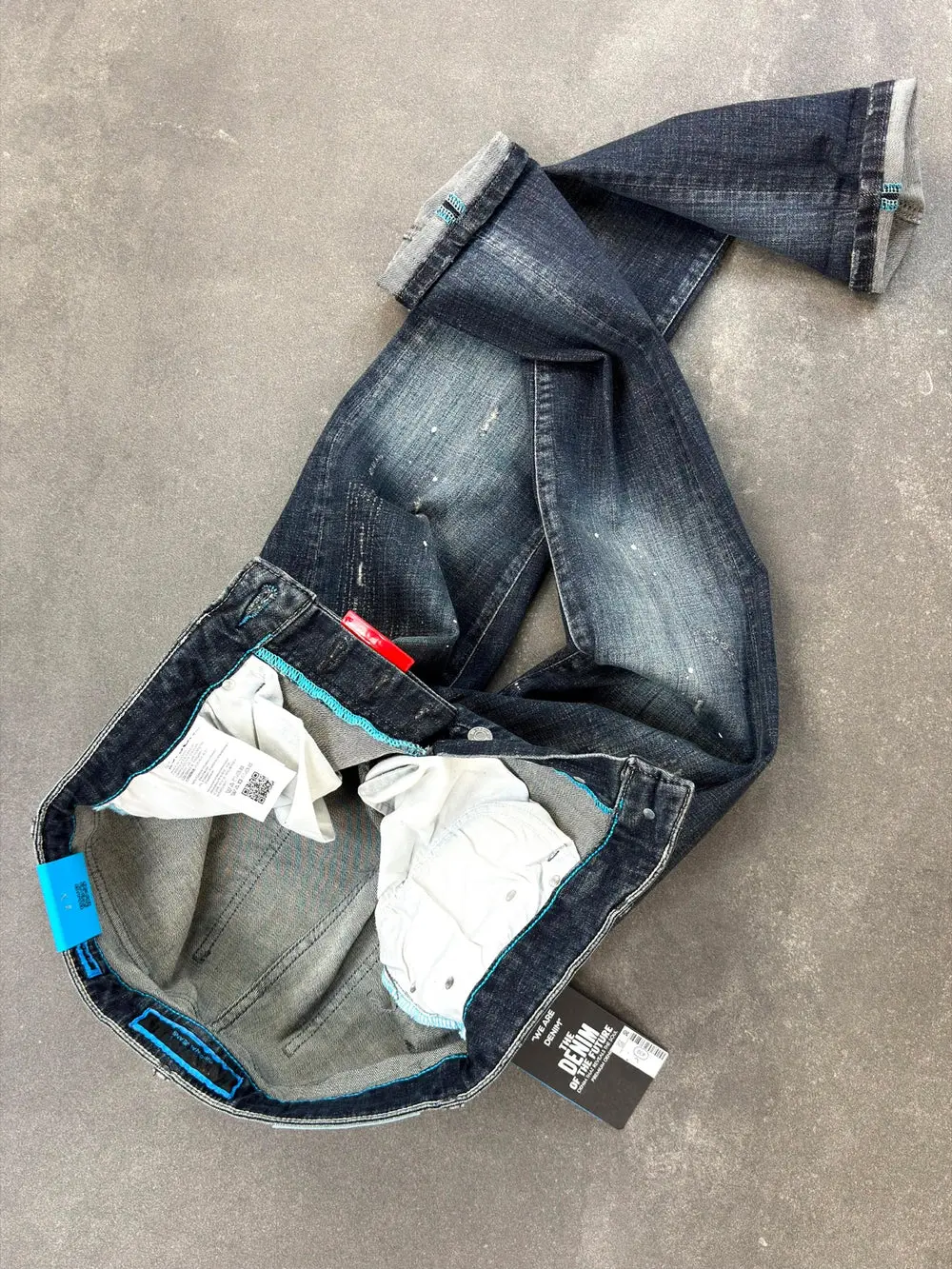 Men's Slim Fit Stretch Denim Jeans – Faded Wash Black/Blue — photograph 3