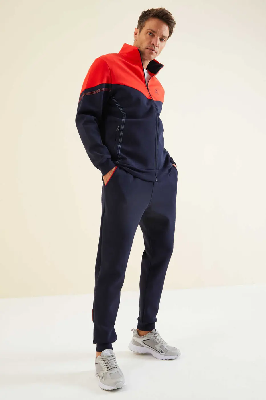 Men's Navy-Red-Colour-Block-Jogger-Tracksuit Set — photograph 3