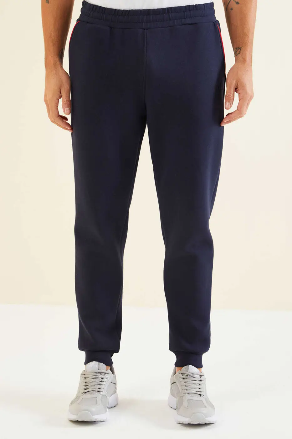 Men's Navy-Red-Colour-Block-Jogger-Tracksuit Set — photograph 8