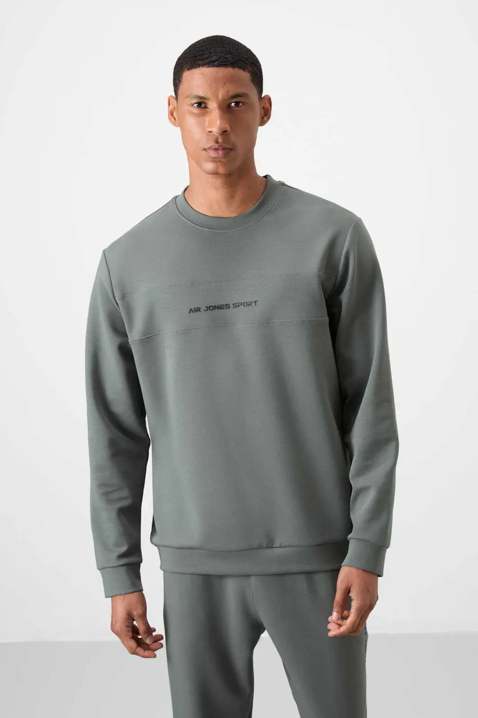 Men's Khaki Green Soft Fit Tracksuit Set — photograph 2