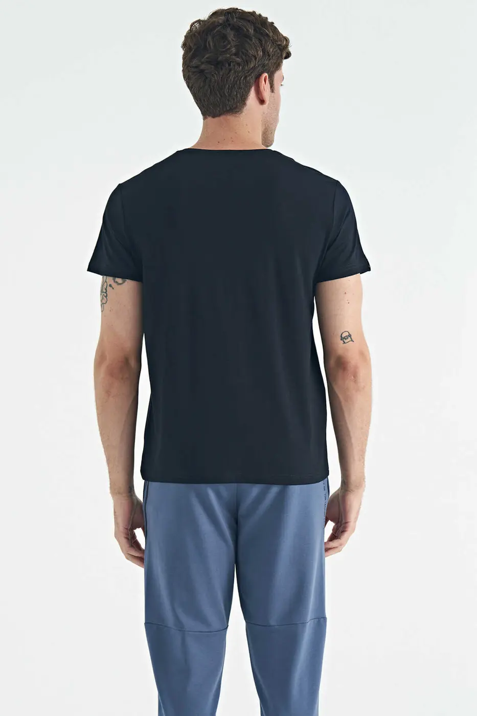 Navy Men's T-Shirt — photograph 3