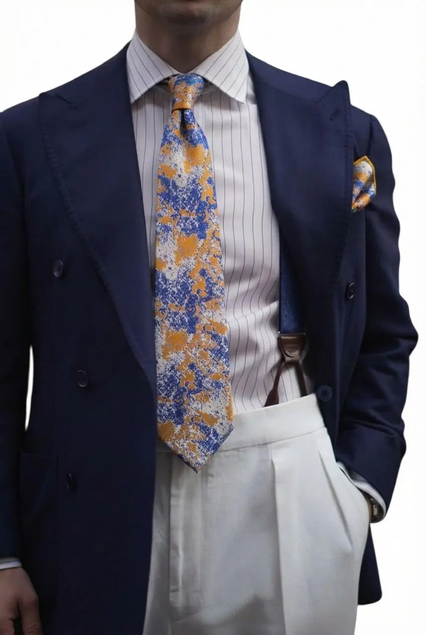 Signature Men’s Tie-Geometric — photograph 1