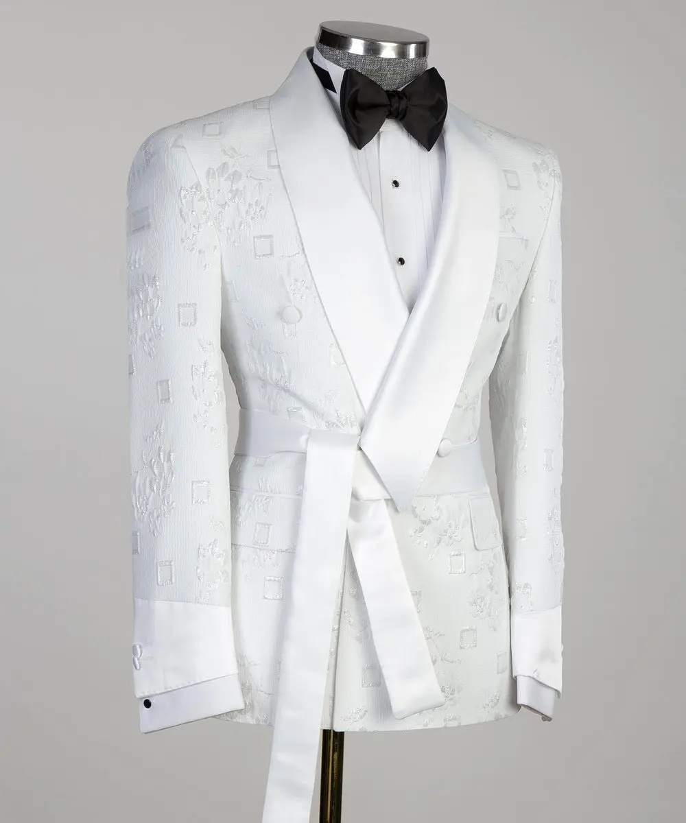 White Tuxedo,Belted — photograph 3
