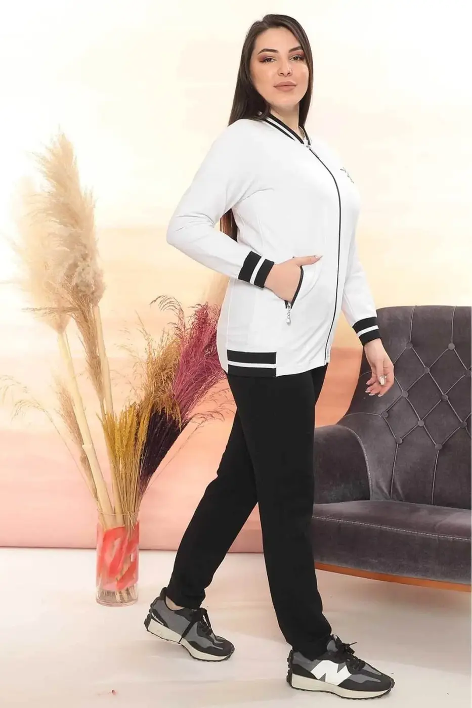 Women's 3-Piece Tracksuit Set — photograph 2