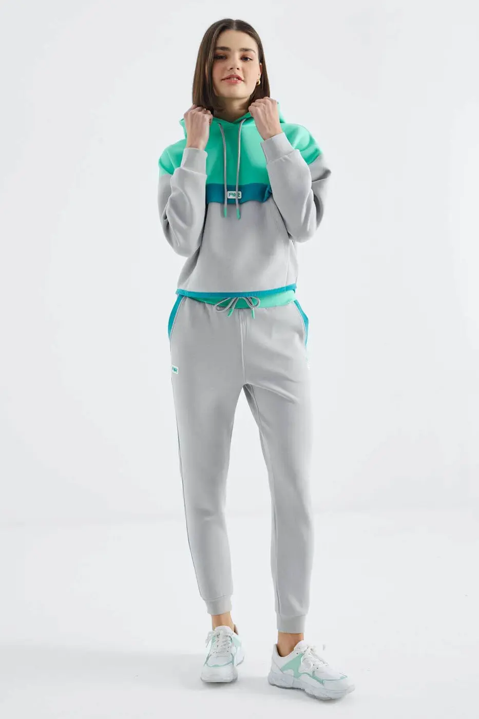 Women's Colour-Block Hooded Tracksuit Set — photograph 4