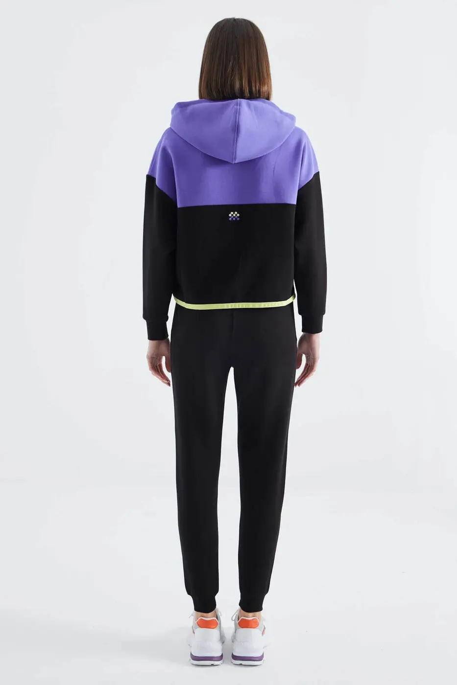 Women's Colour-Block Hooded Tracksuit Set — photograph 7