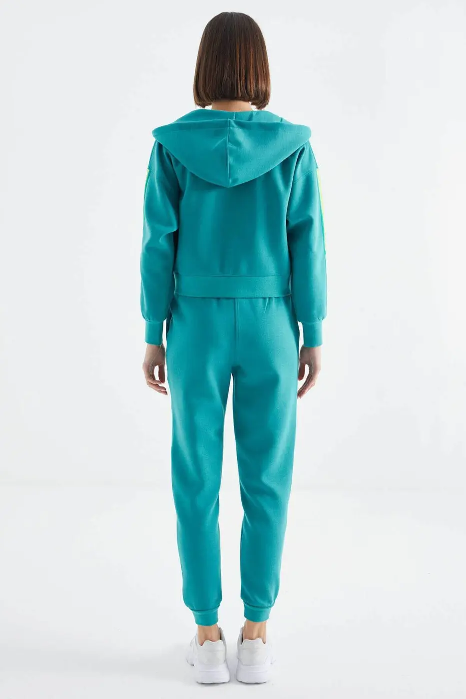 Women's Green Zip-Up Tracksuit Set — photograph 9